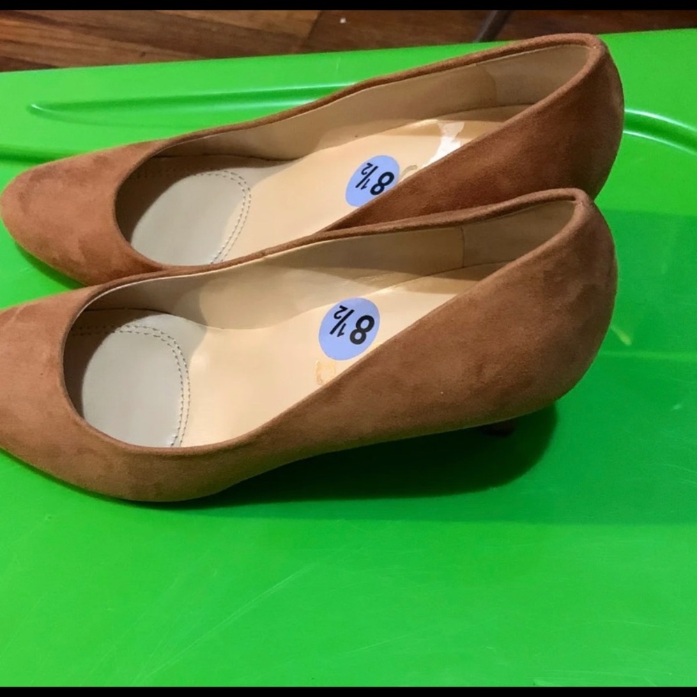Unisa Golden Suede Pump Shoes